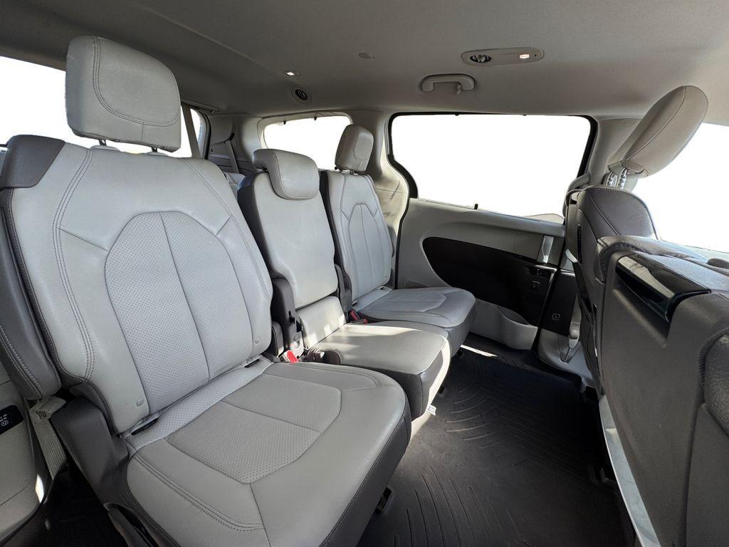 used 2017 Chrysler Pacifica car, priced at $14,986