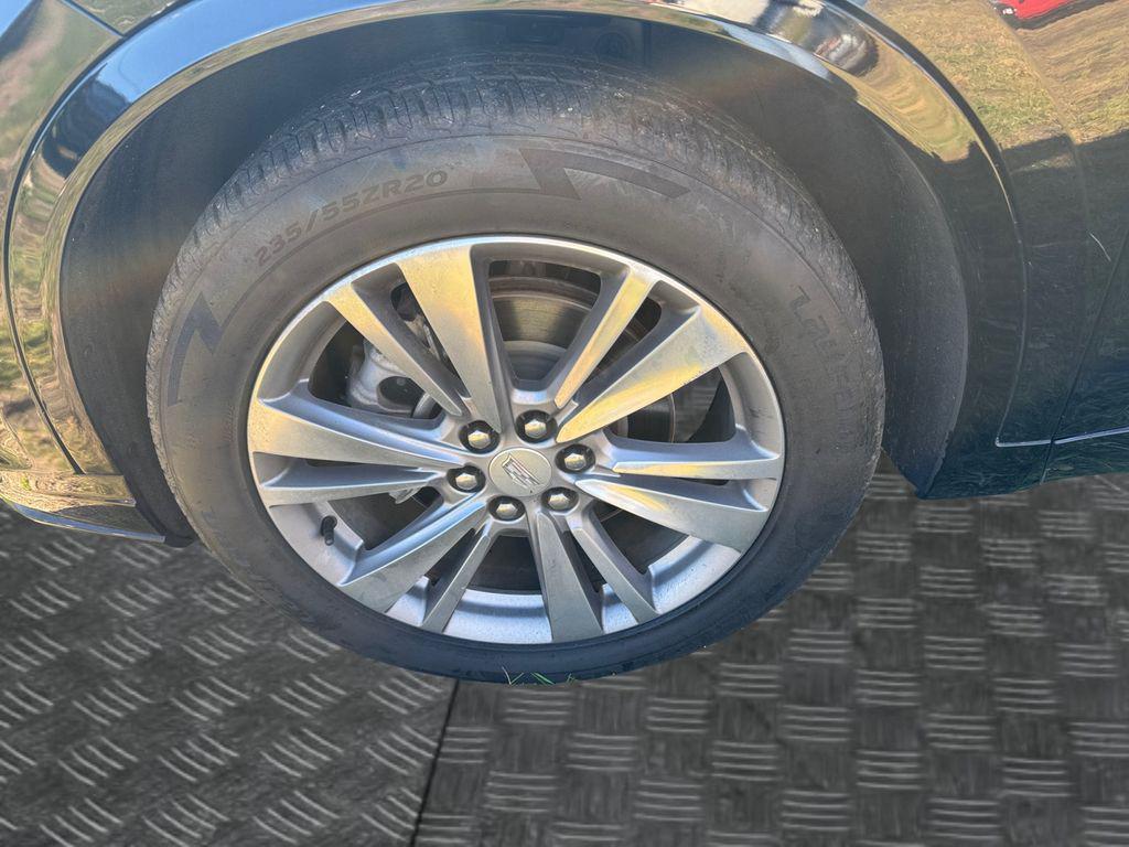 used 2023 Cadillac XT6 car, priced at $29,605