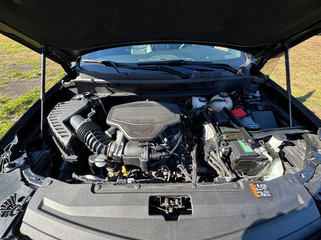 used 2023 Cadillac XT6 car, priced at $29,605