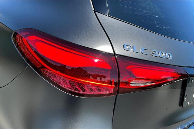 new 2024 Mercedes-Benz GLC 300 car, priced at $66,115