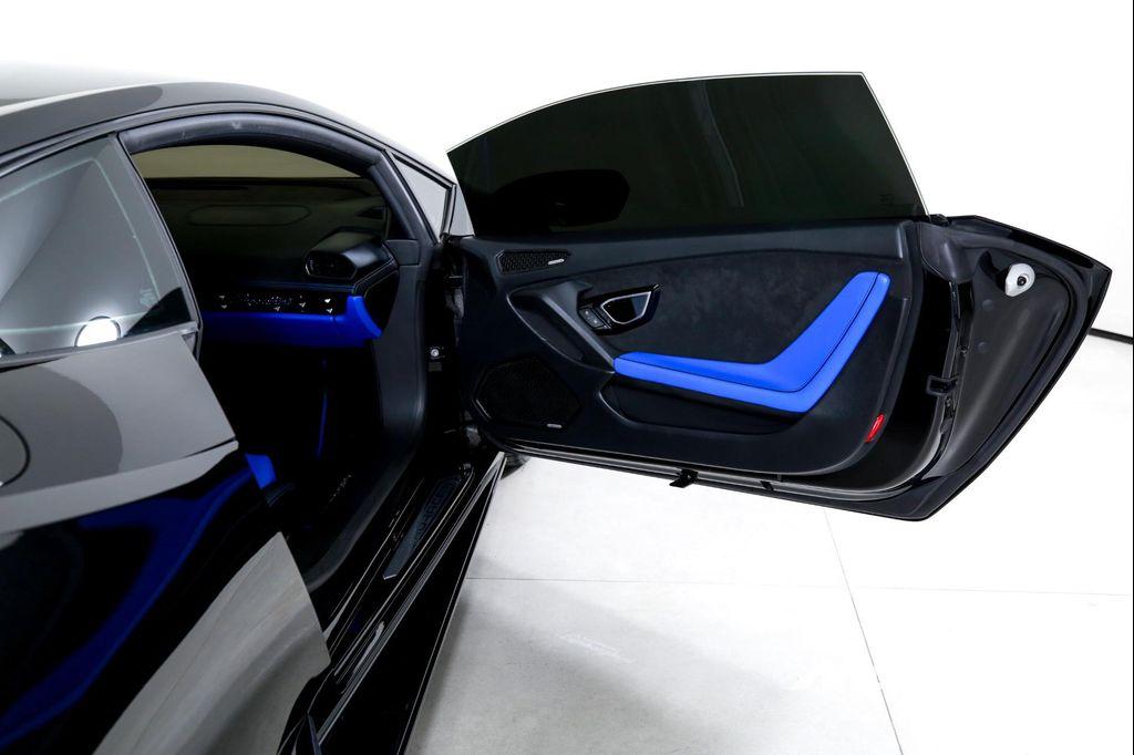used 2021 Lamborghini Huracan EVO car, priced at $269,996