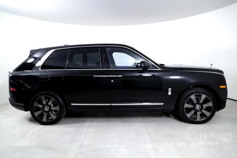 new 2024 Rolls-Royce Cullinan car, priced at $433,325