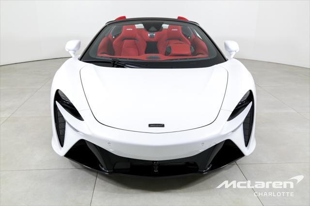 new 2025 McLaren Artura car, priced at $314,302