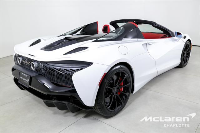 new 2025 McLaren Artura car, priced at $314,302