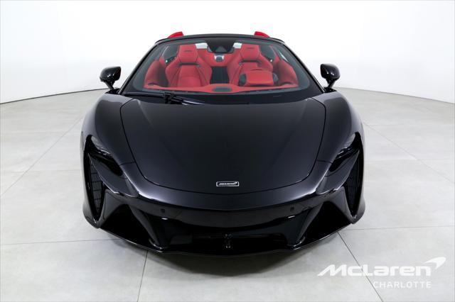 new 2025 McLaren Artura car, priced at $307,400