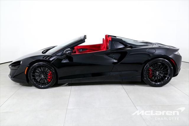 new 2025 McLaren Artura car, priced at $307,400