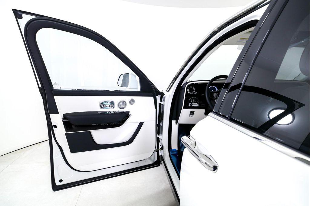 used 2025 Rolls-Royce Cullinan car, priced at $482,875