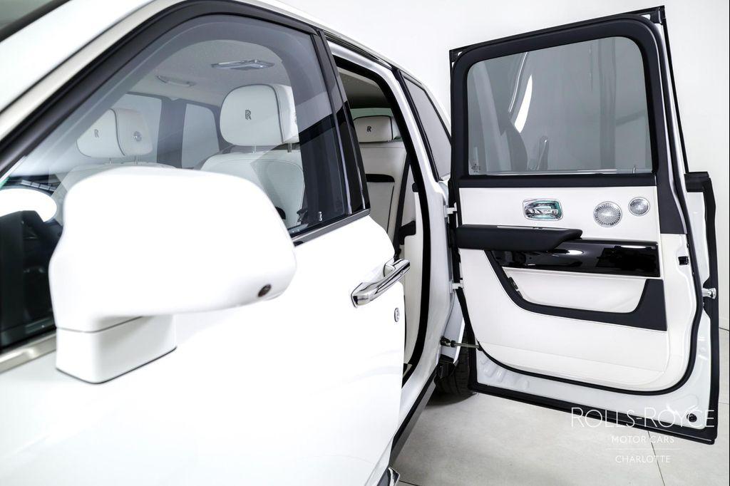 used 2025 Rolls-Royce Cullinan car, priced at $482,875