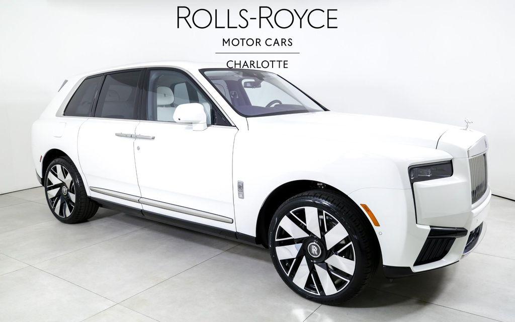 used 2025 Rolls-Royce Cullinan car, priced at $482,875