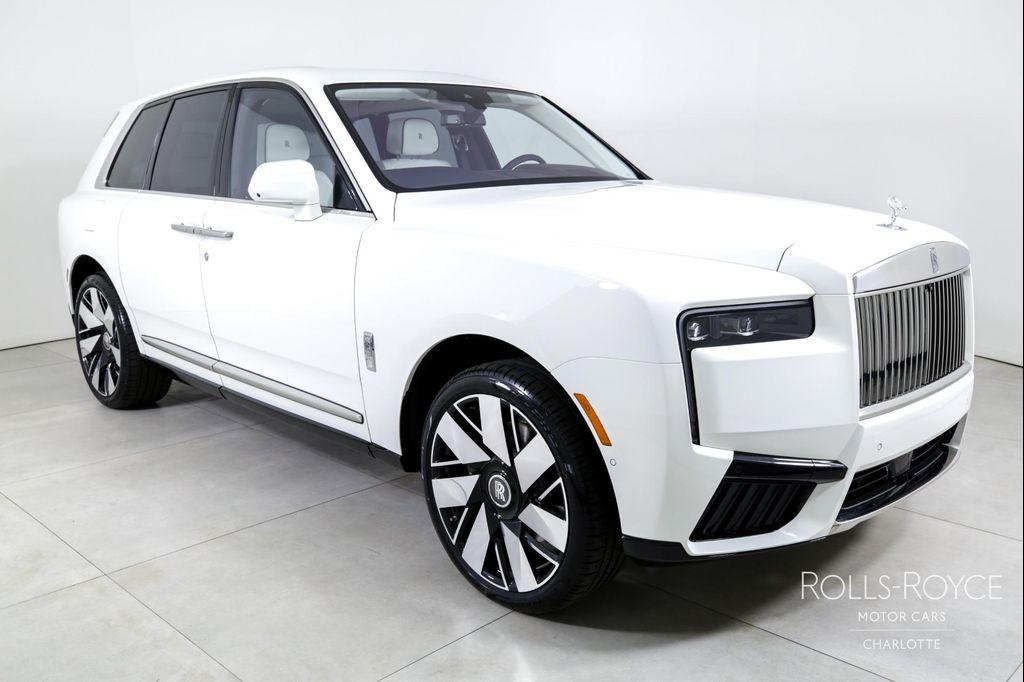 used 2025 Rolls-Royce Cullinan car, priced at $482,875