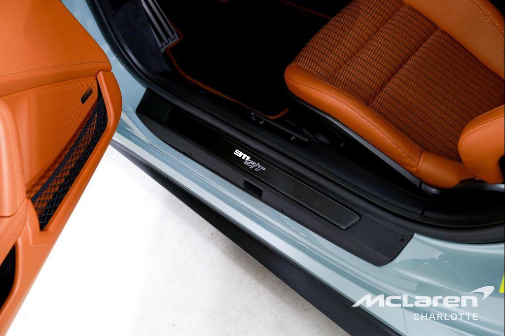 used 2024 Porsche 911 car, priced at $699,996
