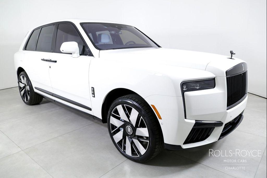 used 2025 Rolls-Royce Cullinan car, priced at $464,996