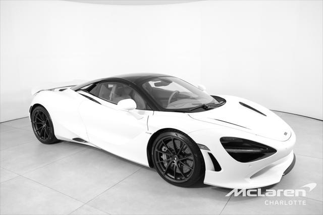 new 2025 McLaren 750S car, priced at $409,575