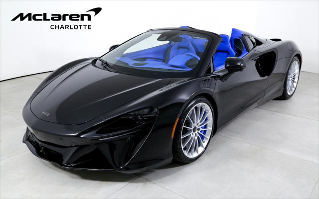 new 2025 McLaren Artura car, priced at $307,400