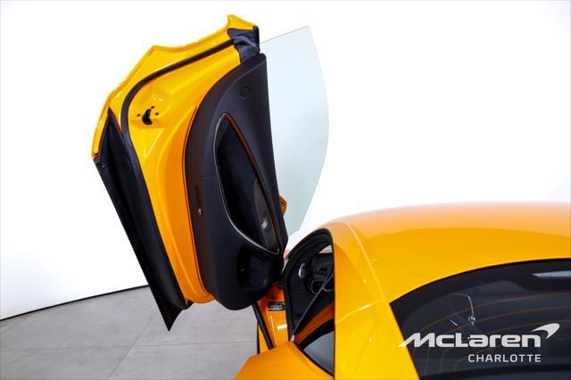 new 2025 McLaren Artura car, priced at $274,098