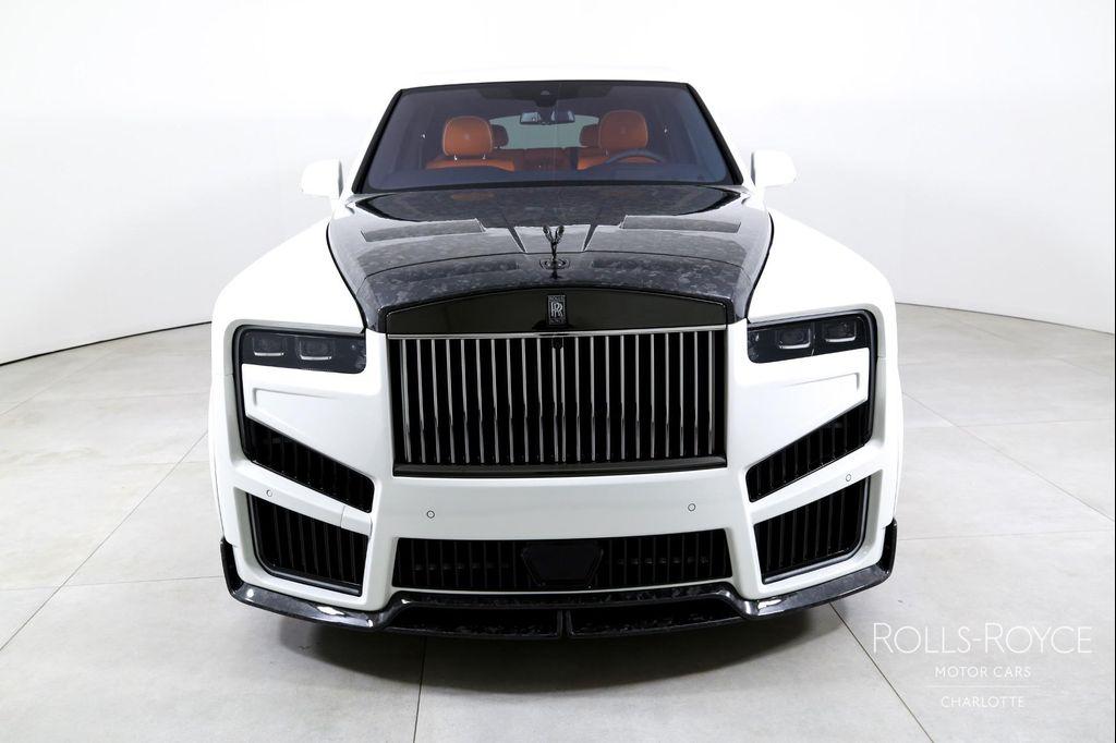 used 2025 Rolls-Royce Cullinan car, priced at $989,996
