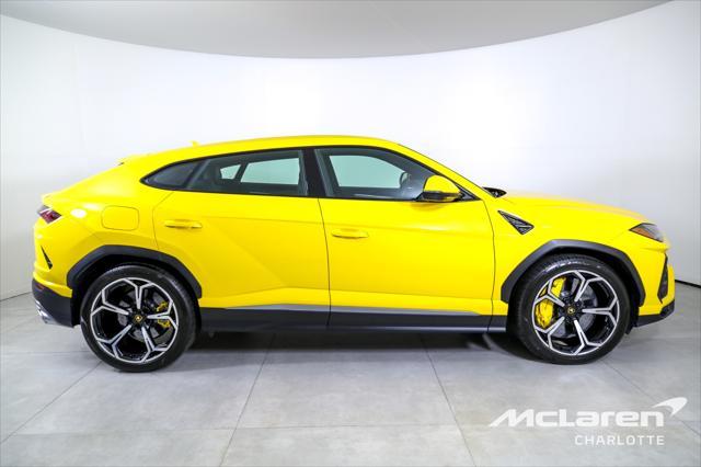 used 2022 Lamborghini Urus car, priced at $234,996