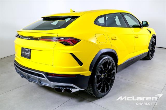 used 2022 Lamborghini Urus car, priced at $228,996