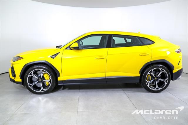 used 2022 Lamborghini Urus car, priced at $234,996