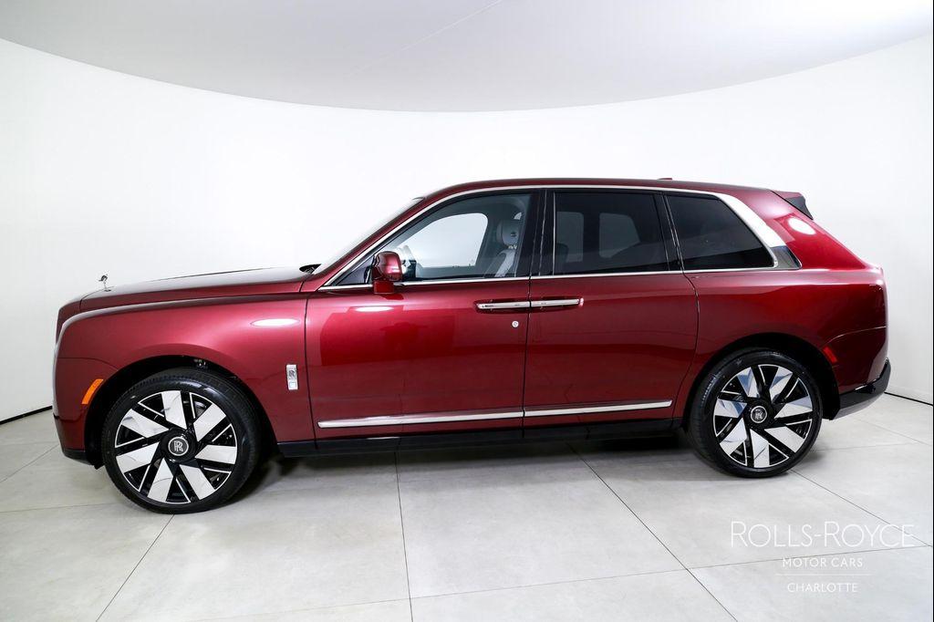 used 2025 Rolls-Royce Cullinan car, priced at $469,996