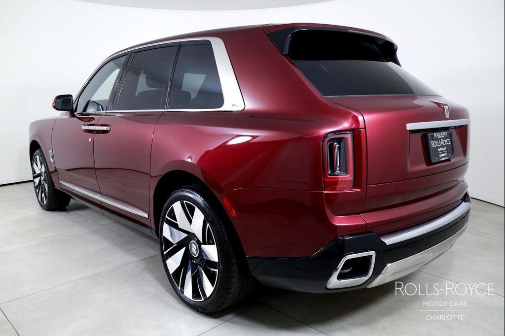 used 2025 Rolls-Royce Cullinan car, priced at $469,996