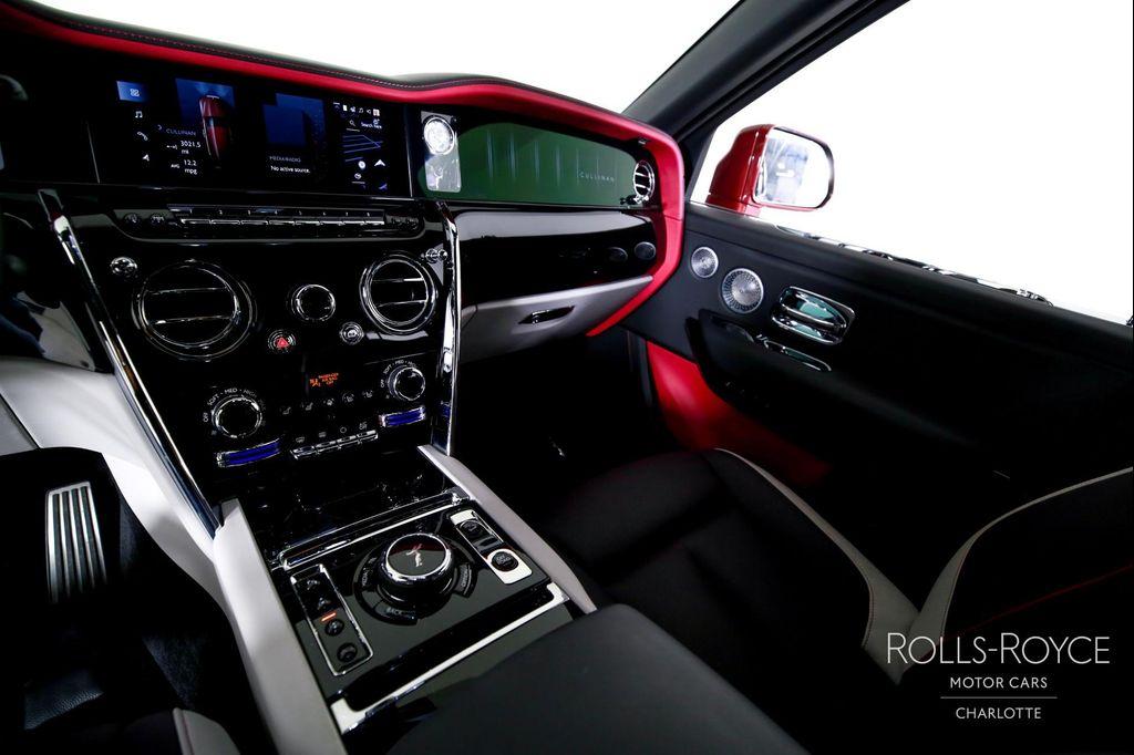 used 2025 Rolls-Royce Cullinan car, priced at $469,996