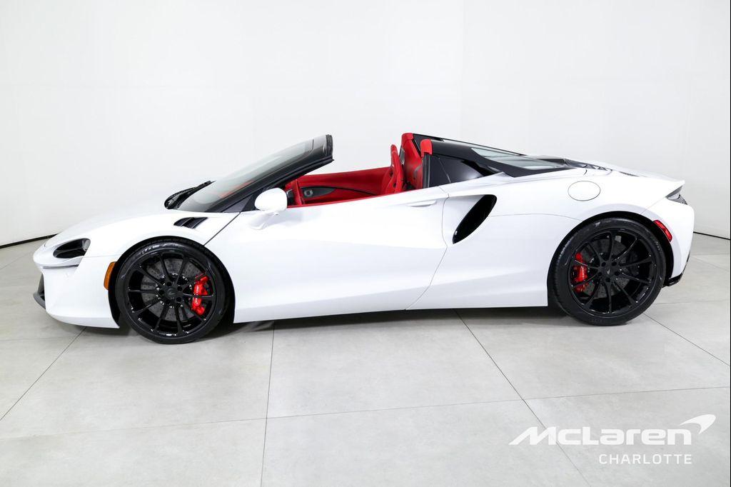 new 2025 McLaren Artura car, priced at $339,456