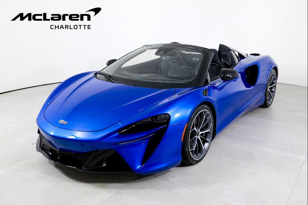 used 2025 McLaren Artura car, priced at $299,996