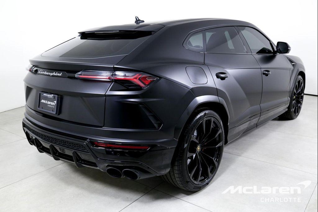 used 2022 Lamborghini Urus car, priced at $234,996