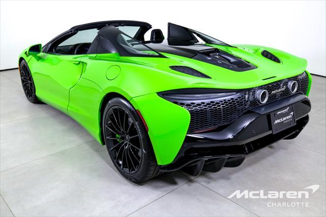 new 2025 McLaren Artura car, priced at $299,508