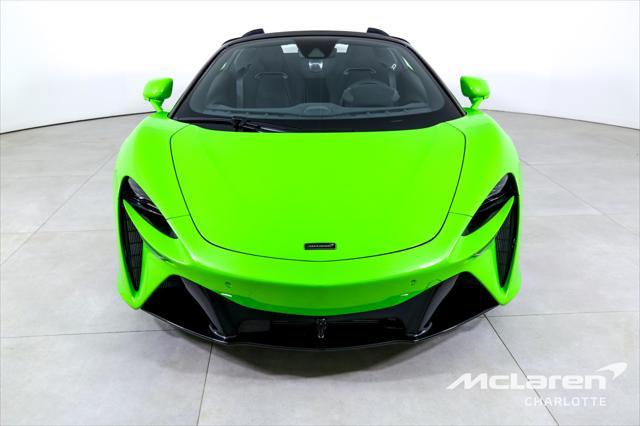 new 2025 McLaren Artura car, priced at $299,508