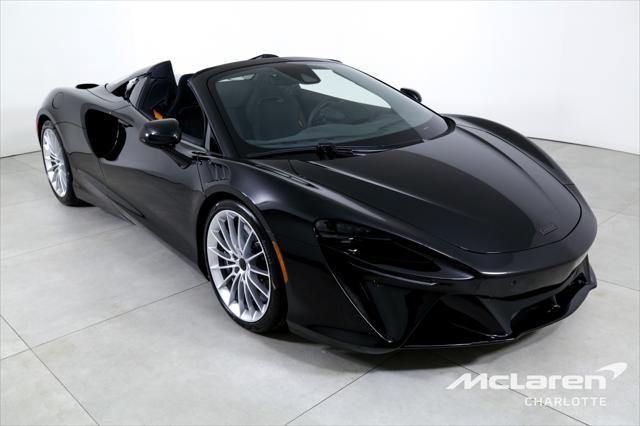 new 2025 McLaren Artura car, priced at $282,148