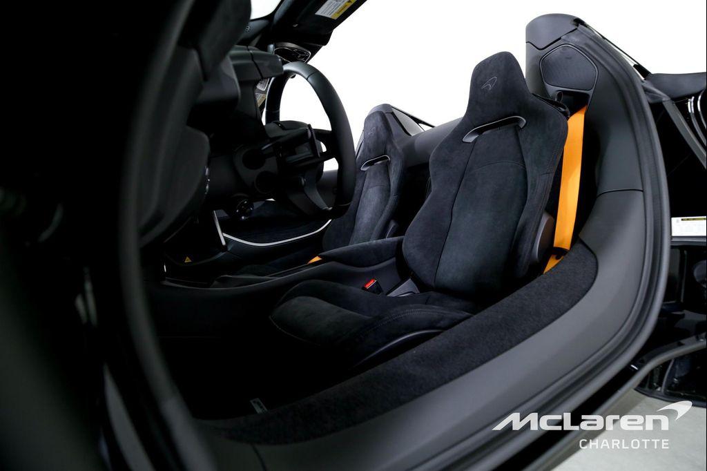 new 2025 McLaren Artura car, priced at $282,148