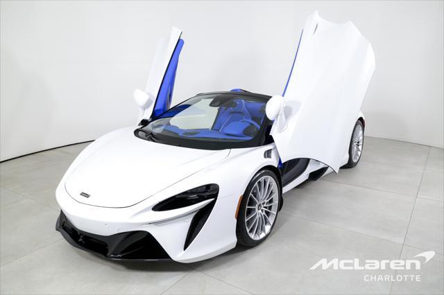 new 2025 McLaren Artura car, priced at $298,010