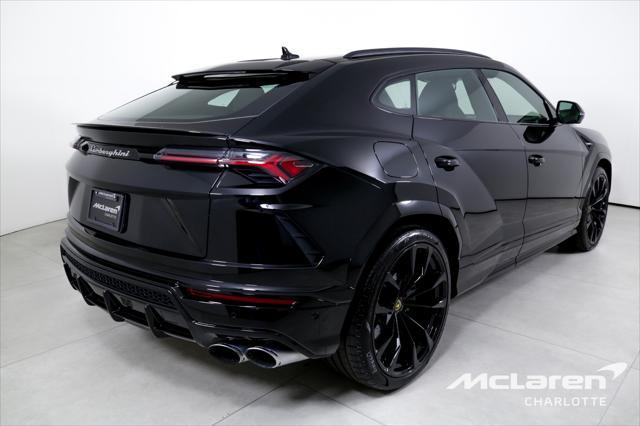 used 2022 Lamborghini Urus car, priced at $249,996