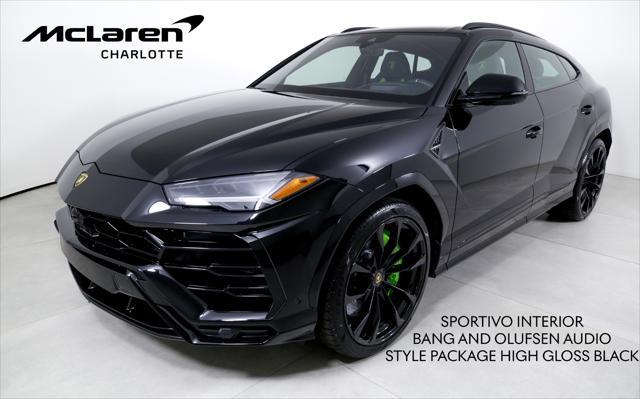 used 2022 Lamborghini Urus car, priced at $249,996