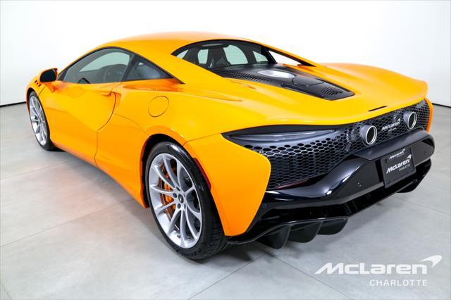 new 2024 McLaren Artura car, priced at $255,958