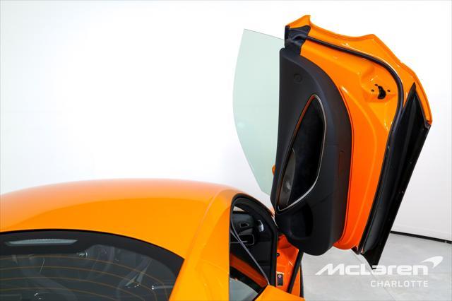 new 2024 McLaren Artura car, priced at $255,958