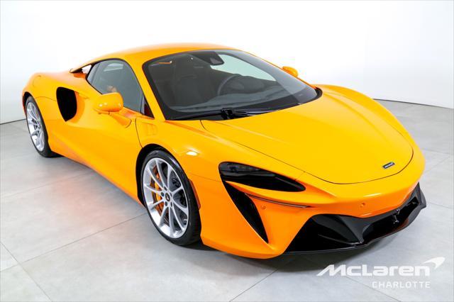 new 2024 McLaren Artura car, priced at $255,958