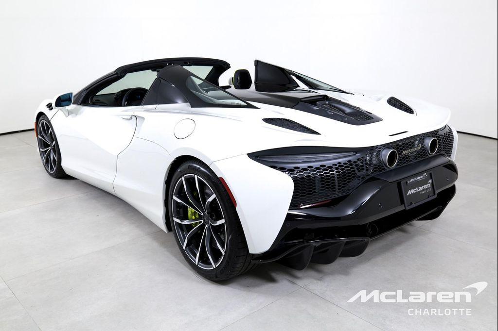 used 2025 McLaren Artura car, priced at $289,996