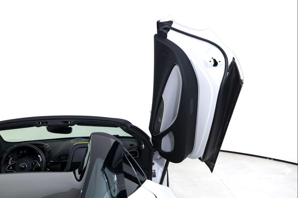 used 2025 McLaren Artura car, priced at $289,996