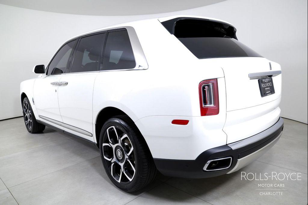 used 2020 Rolls-Royce Cullinan car, priced at $279,996