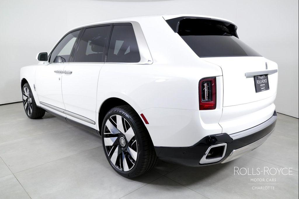 used 2025 Rolls-Royce Cullinan car, priced at $464,996