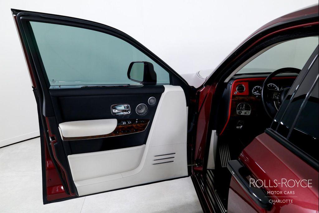 used 2019 Rolls-Royce Phantom car, priced at $329,996
