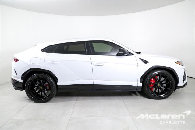 used 2022 Lamborghini Urus car, priced at $204,996