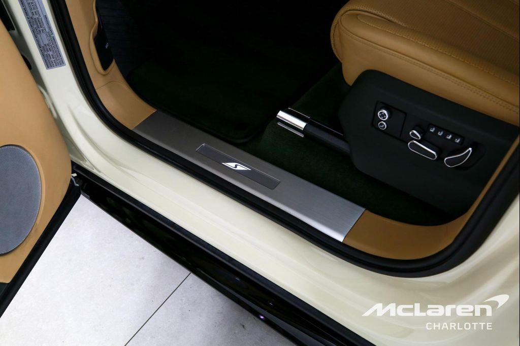 used 2023 Bentley Bentayga car, priced at $149,996