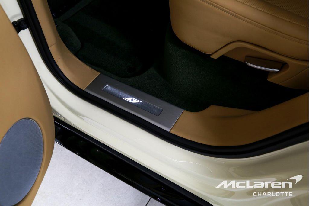 used 2023 Bentley Bentayga car, priced at $149,996