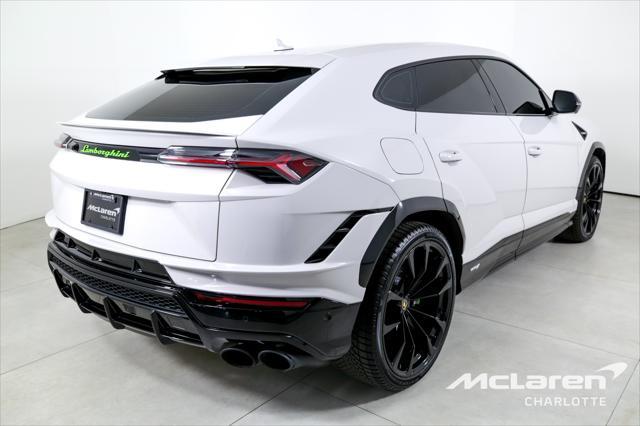 used 2023 Lamborghini Urus car, priced at $259,996