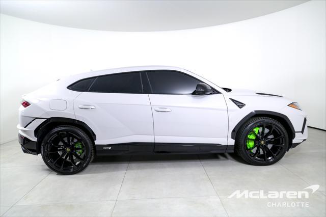 used 2023 Lamborghini Urus car, priced at $259,996