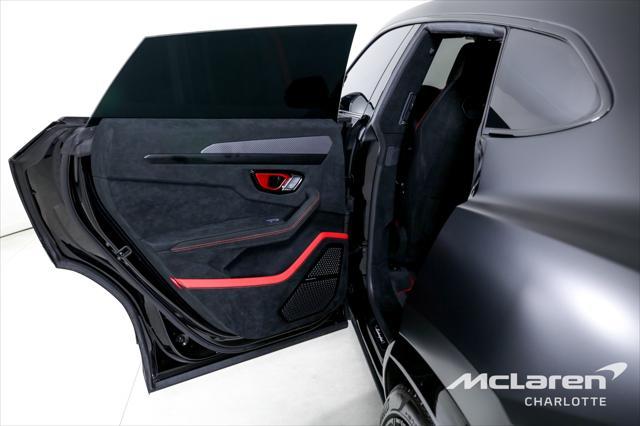 used 2023 Lamborghini Urus car, priced at $289,996
